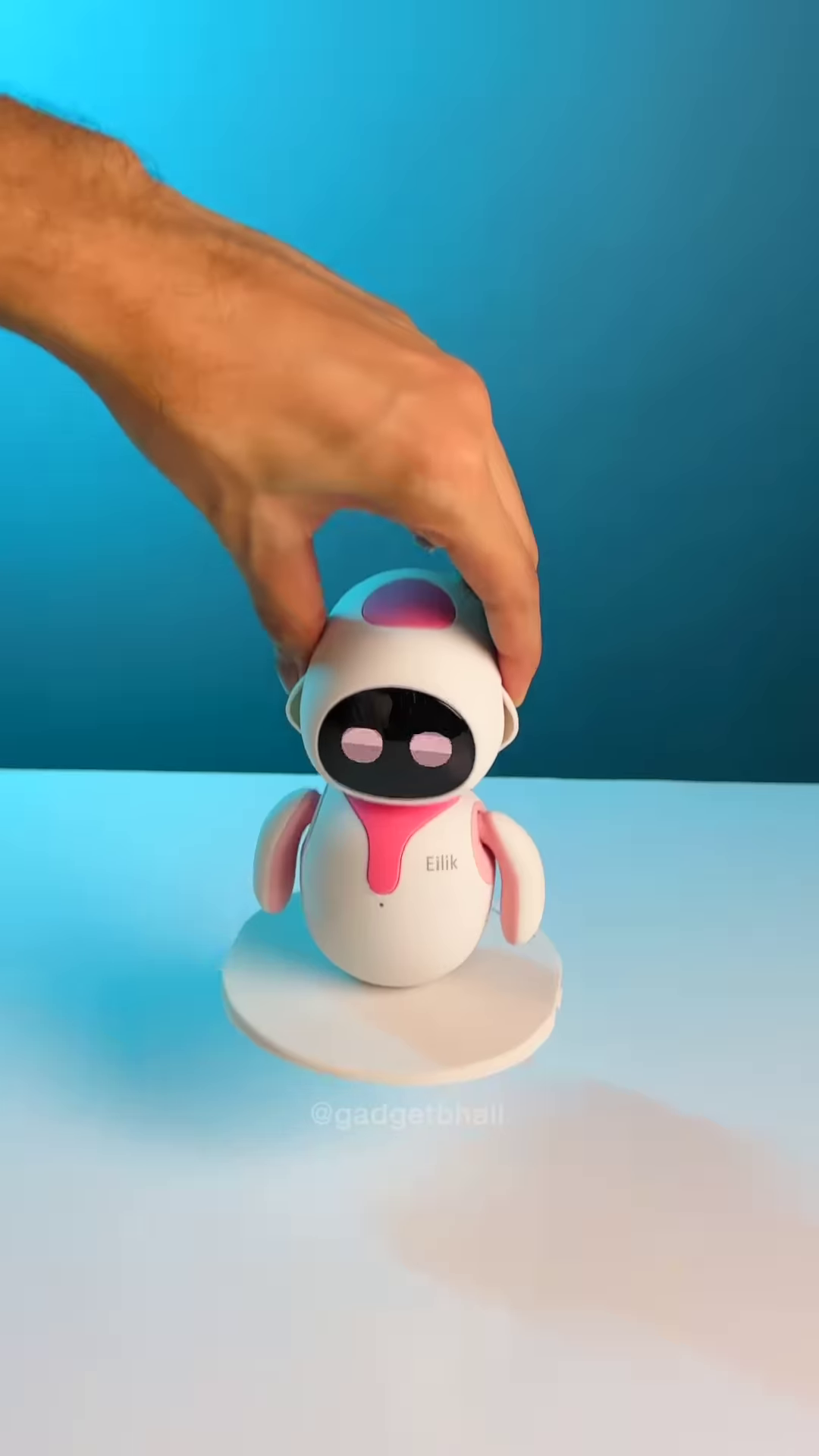 “cute robot emoji display companion – interactive desktop digital pet with changeable expressions”