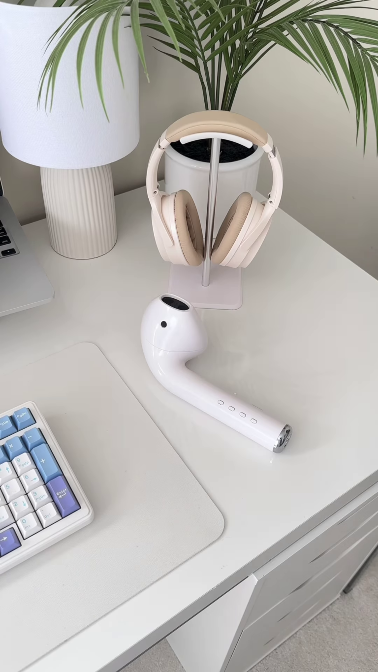 oversized single earbud style bluetooth speaker – novelty wireless audio device